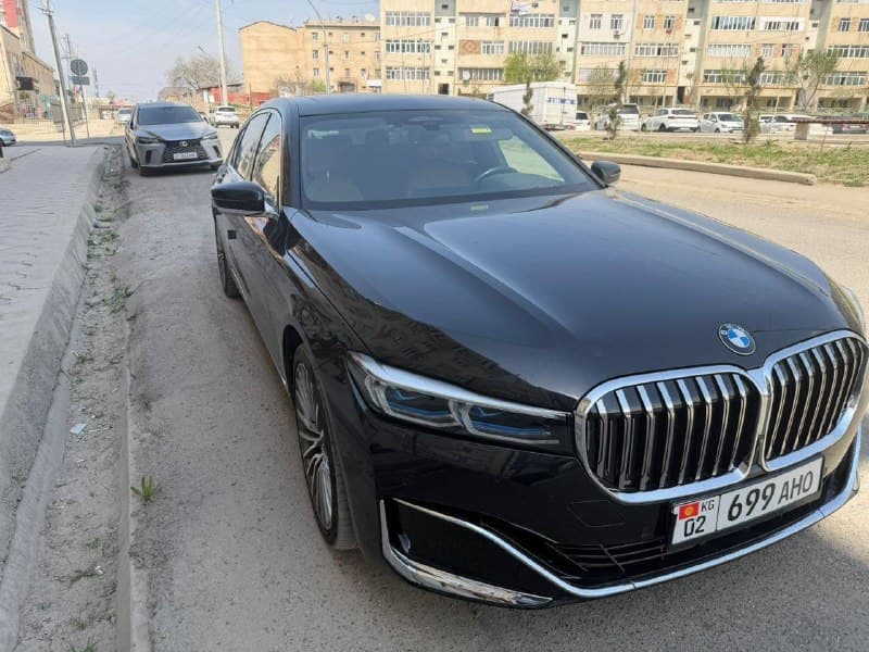 BMW 740Li 2018