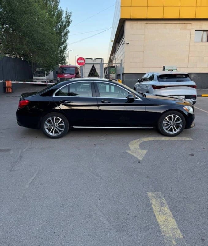 Mercedes-Benz C-Class 2018
